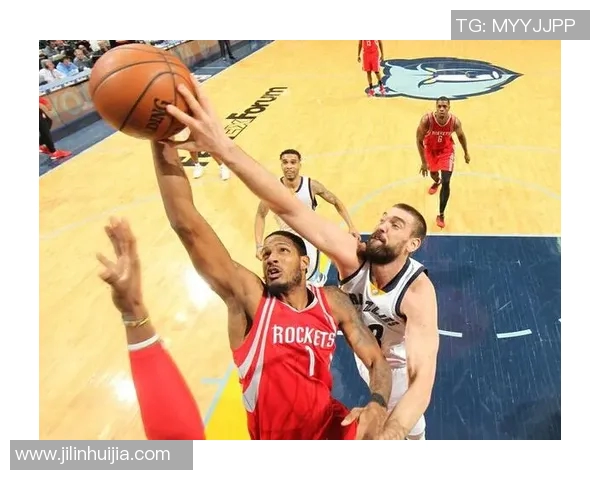 火箭队与上海队精彩对决直播全程回顾与精彩瞬间分析